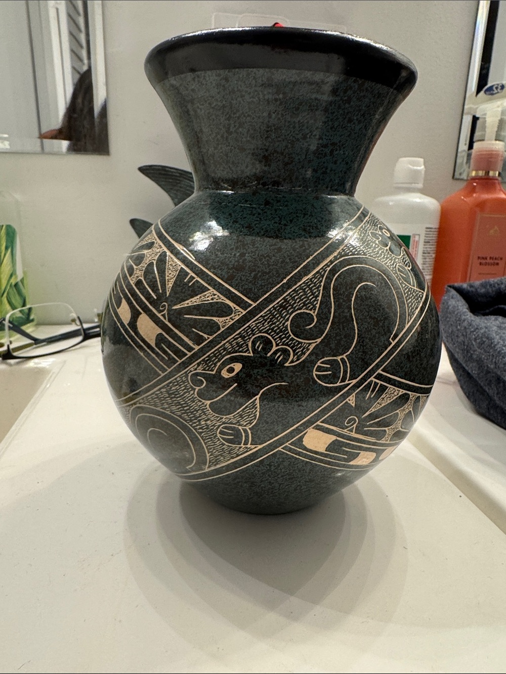 Sgraffito Costa Rica Handcrafted Etched Ceramic Vase in Green and Cream